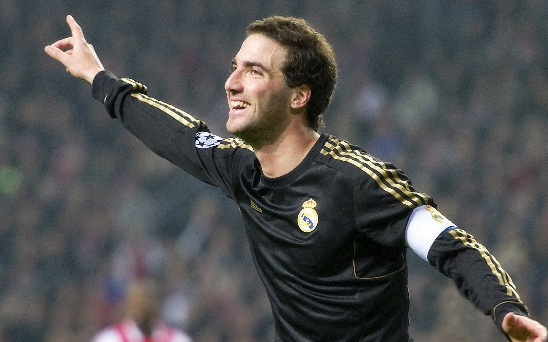 星空体育最新下载-东西打法差异联盟格局变化